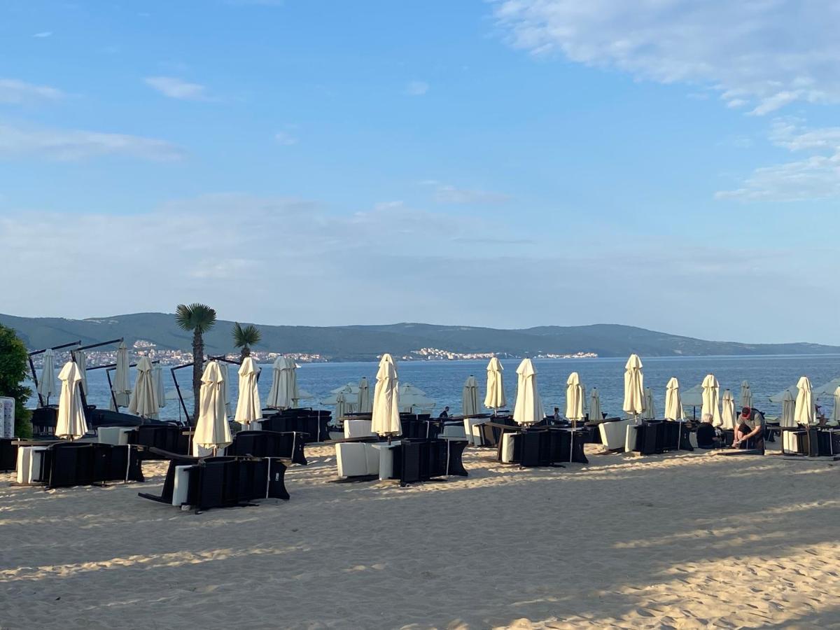 Sapphire 202 Studio Pantai Sunny Bagian luar foto